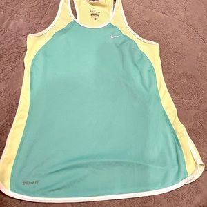 Nike Dri Fit Tank S